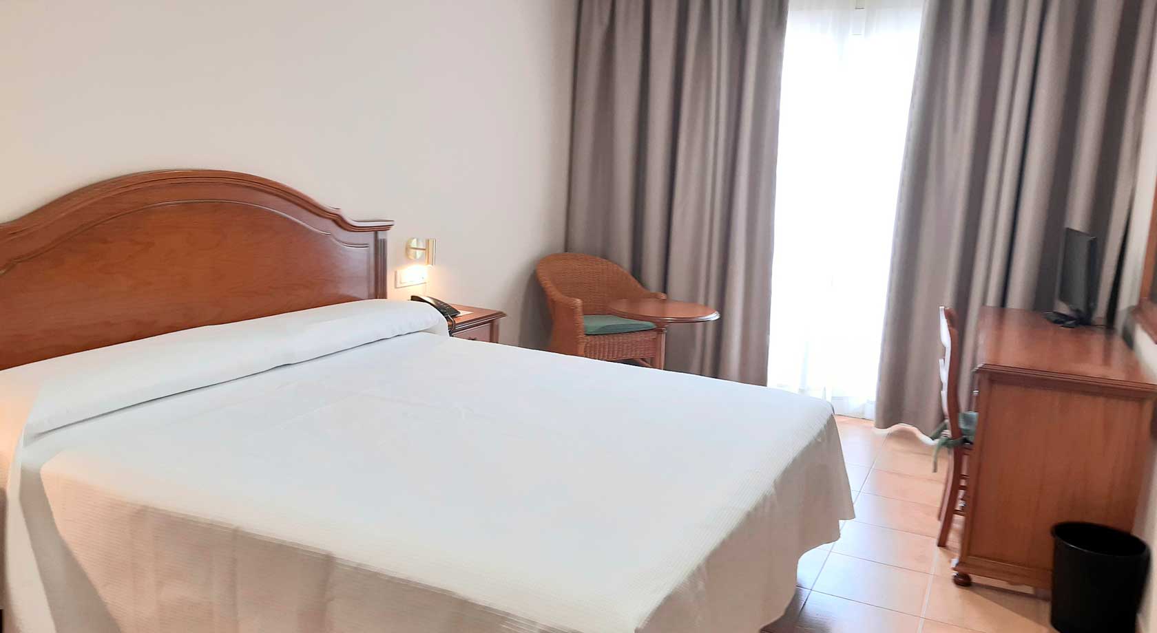 habitacion hotel Almijara, playa la Herradura habitacion hotel Almijara, playa la Herradura