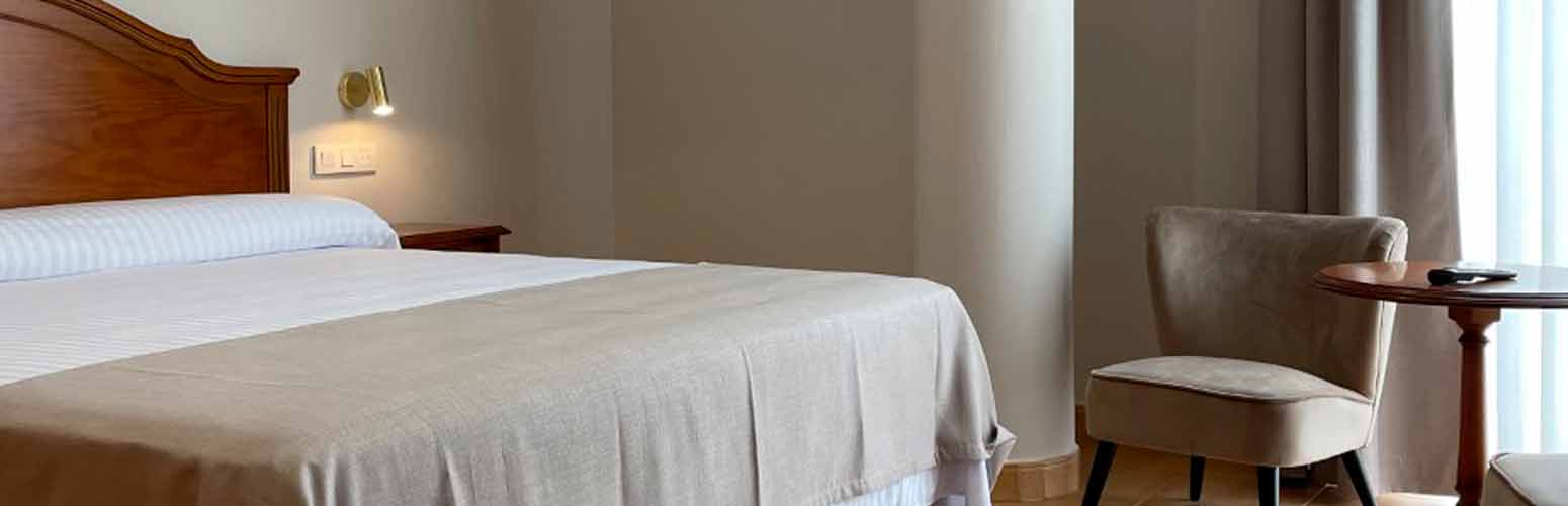 cama hotel almijara suite cama suite hotel almijara la herradura granada